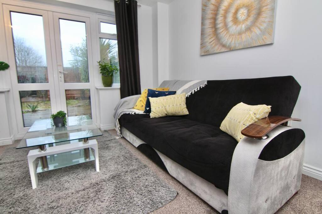 Daimler House - Cosy Home Near Coventry City Centre Exterior foto